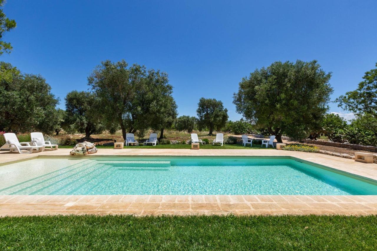 Villa Thea Charming House Carovigno Exteriör bild