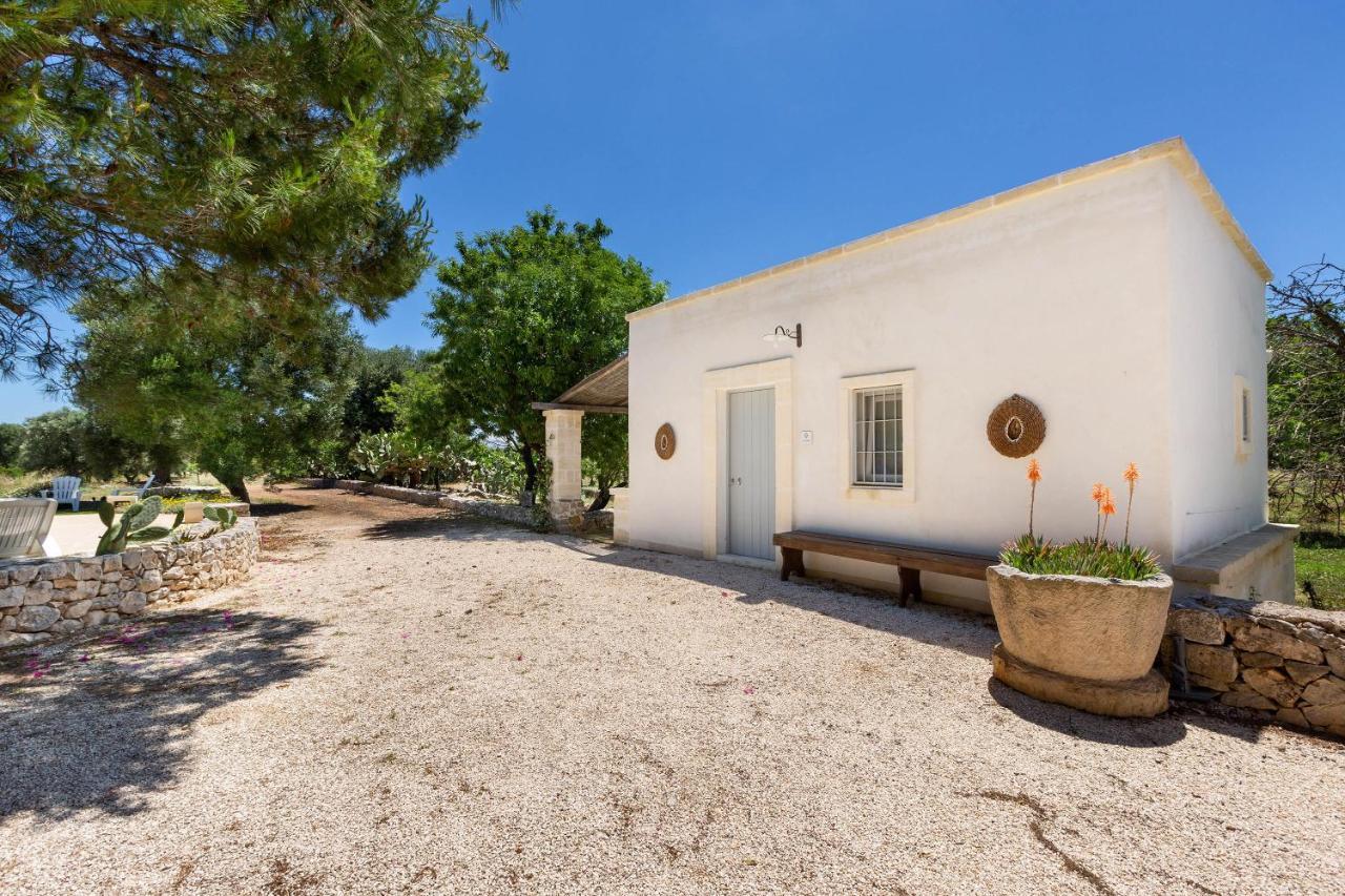 Villa Thea Charming House Carovigno Exteriör bild