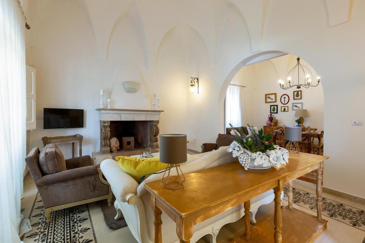 Villa Thea Charming House Carovigno Exteriör bild